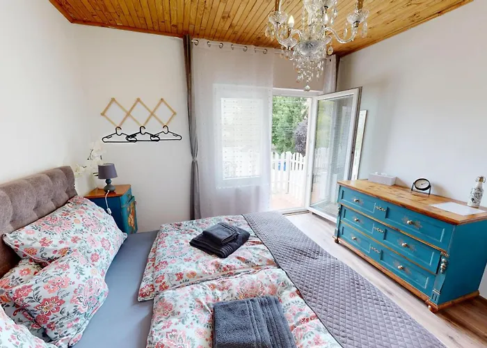 Διαμέρισμα Alomhaz *